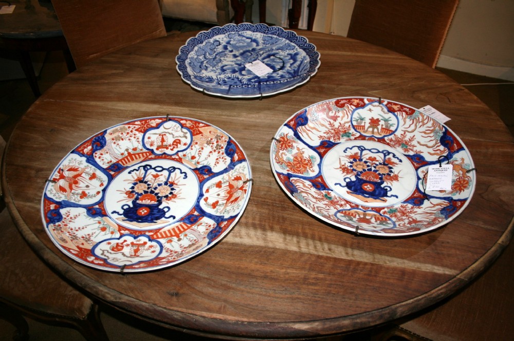 pair imari chargers 