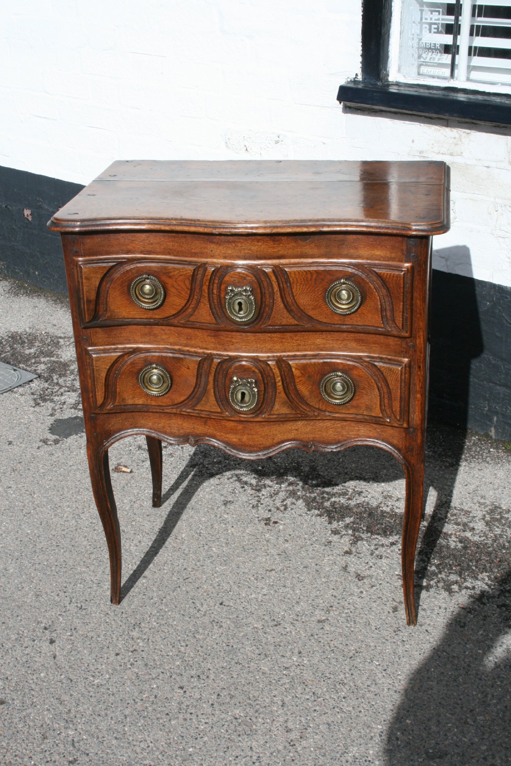 Louis 16 period oak commode  View II