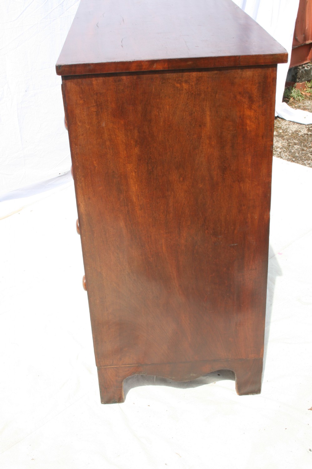 Georgian mahogany chest of drawers  View VI