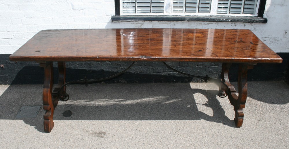 8 seater Spanish table  View IV