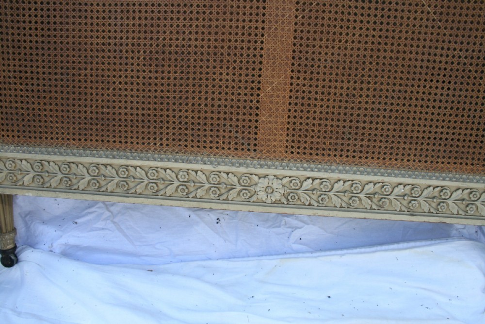 very pretty 4ft bed by keiger  View IV