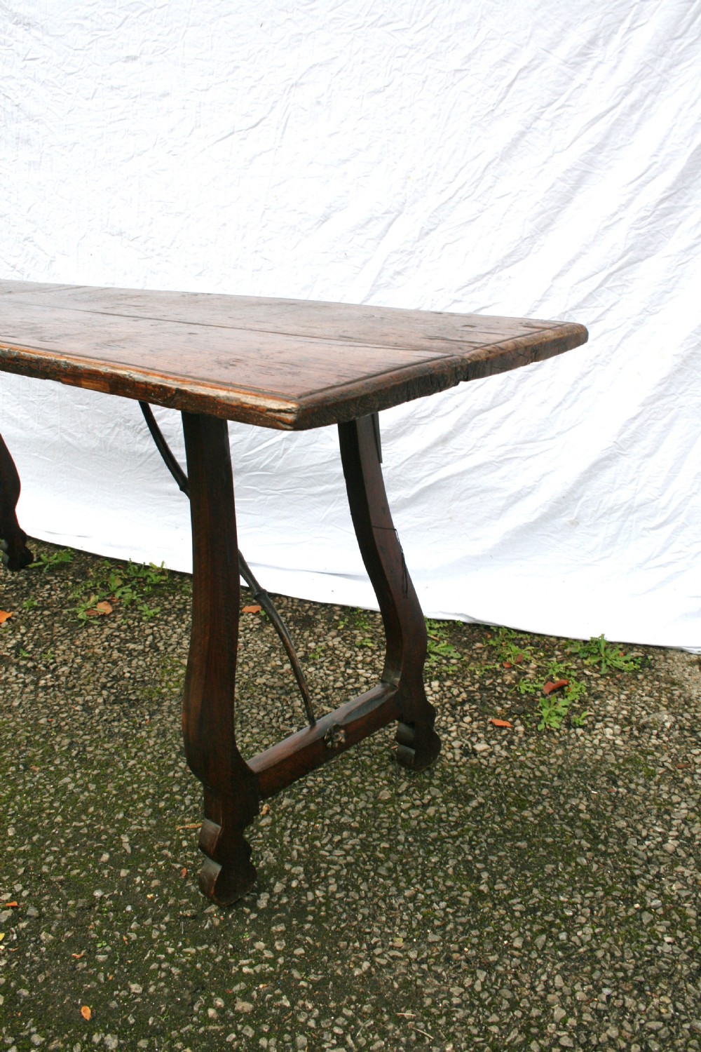 handsome spanish serving table  View IV