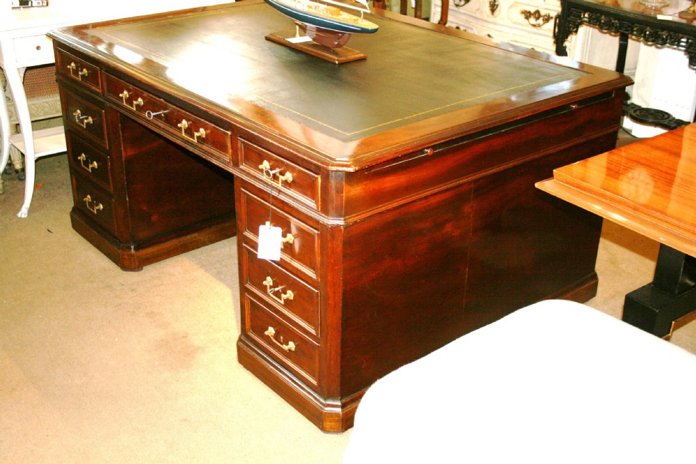 french large partners desk in mahogany  View V