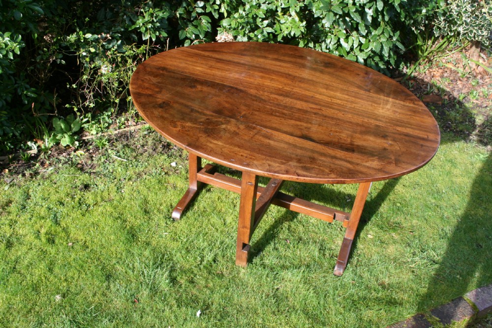 french oval wine tasting table