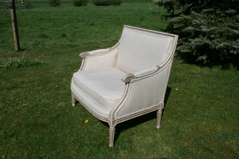 Pretty small french settee  View IV