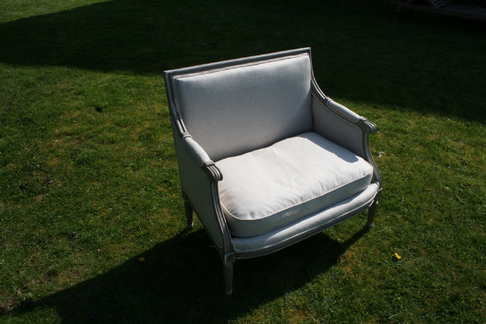 Pretty small french settee  View VIII