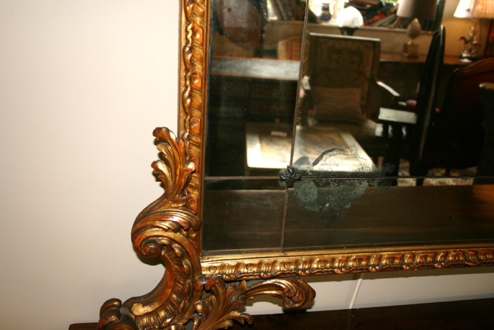 18th century Italian gilt mirror in carved wood  View IV
