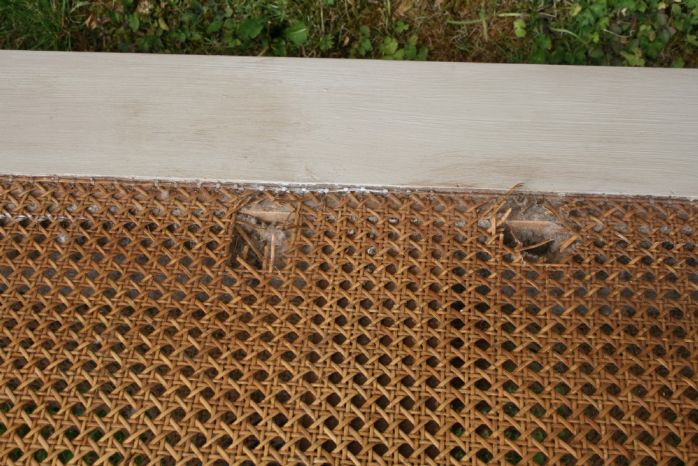 pretty french paint bed  View V