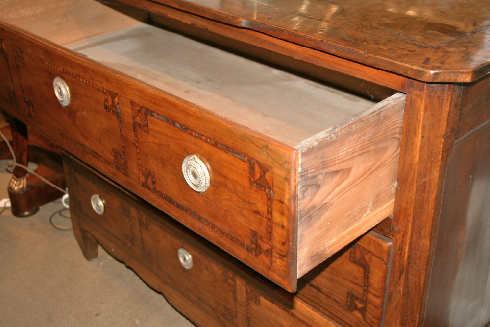 Italian period commode  View IV