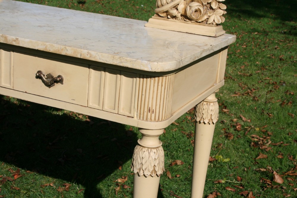 very pretty Italian dressing table  View IV