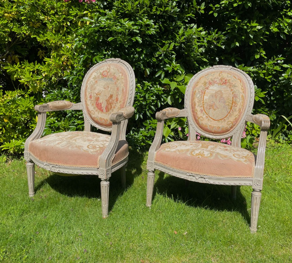 Pretty small pair louis style chairs 