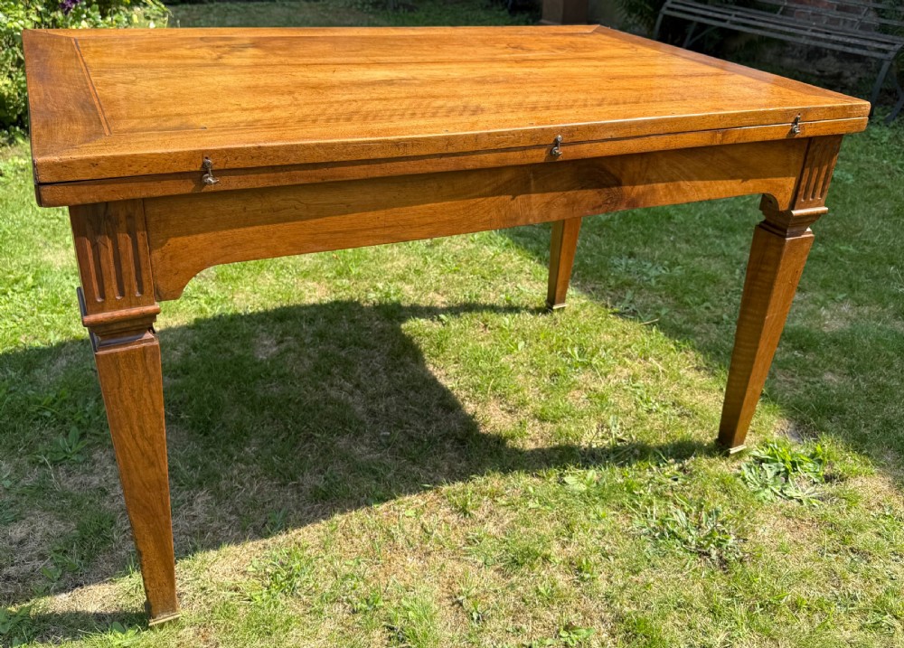 18th Century extending farmhouse table in walnut  View II