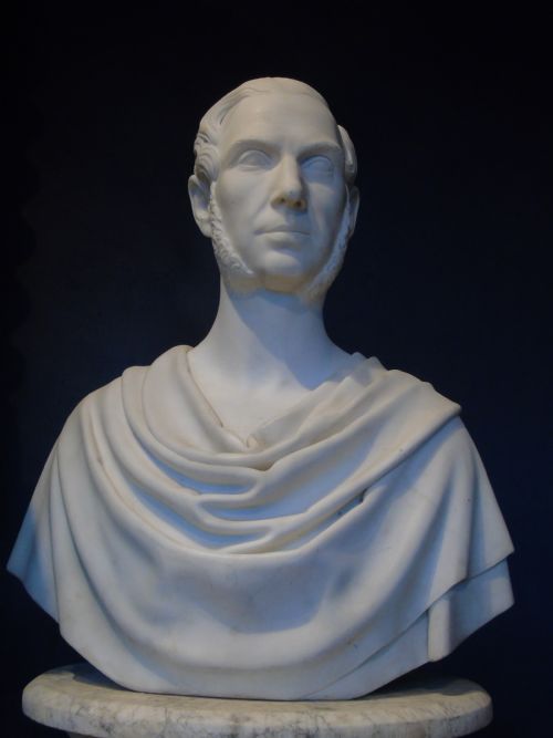 A Fine 19th C Marble Bust of a Gentleman