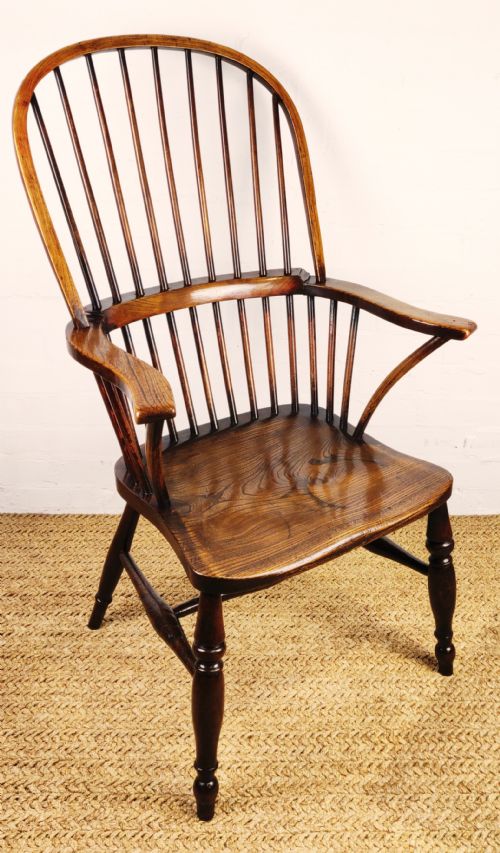 fig 1. A fine early 19th century west country Windsor chair.