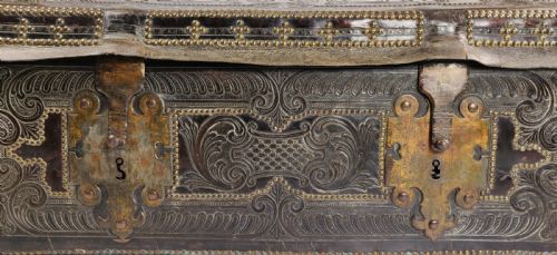 fig 1. A late 17th - early 18th century travelling trunk