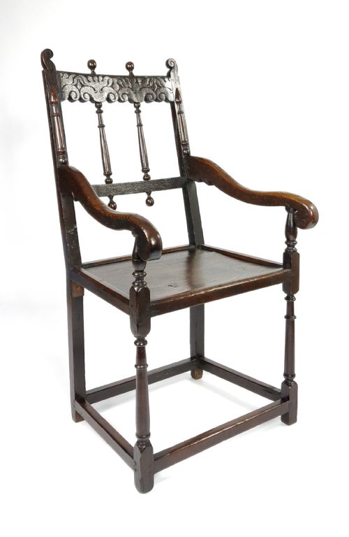 fig 1. A rare 17th century Derbyshire wainscot chair. 