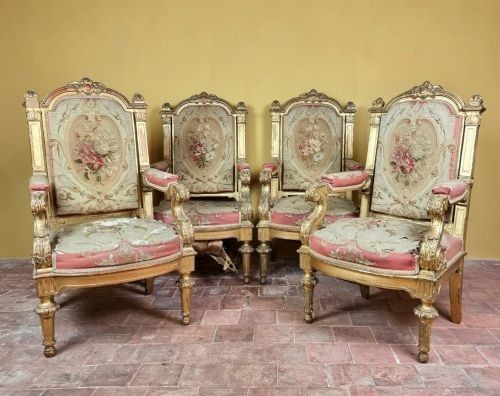 A HIGH QUALITY SET OF 19THC GILDED ARM CHAIRS