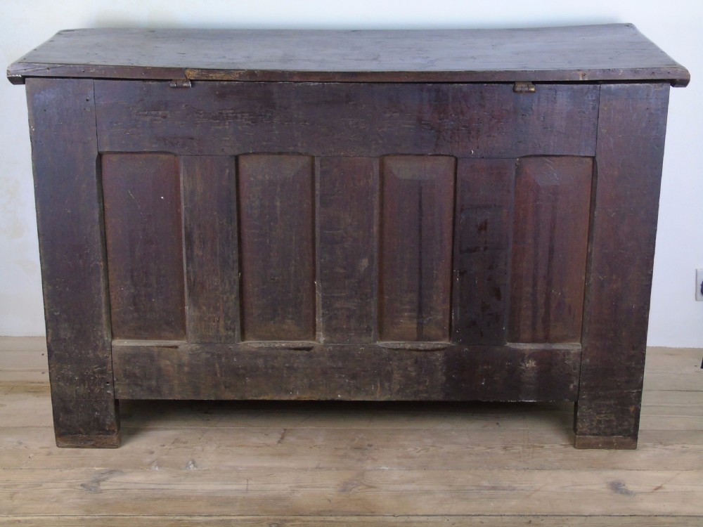 16th Century carved oak coffer  View IX