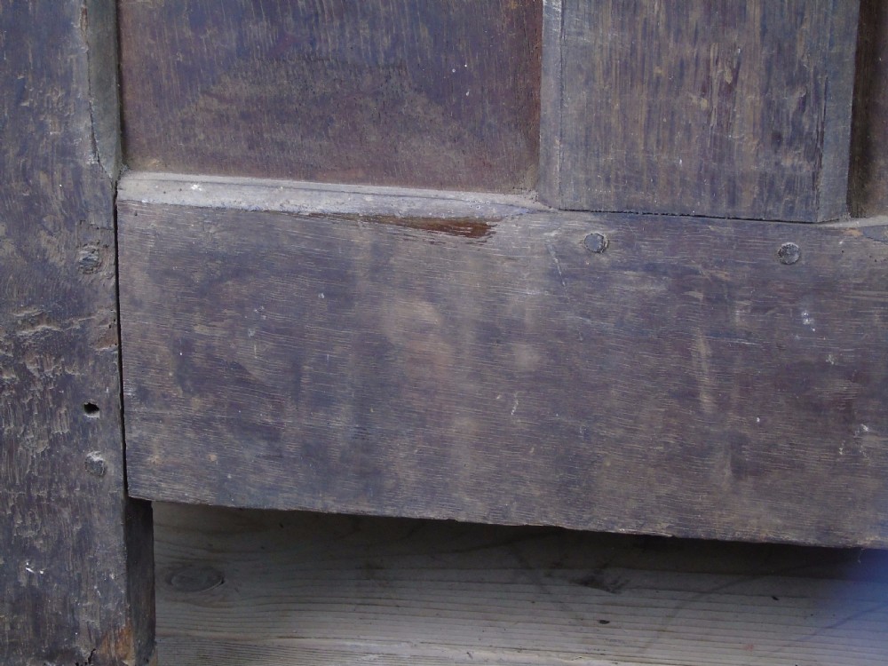 16th Century carved oak coffer  View XI