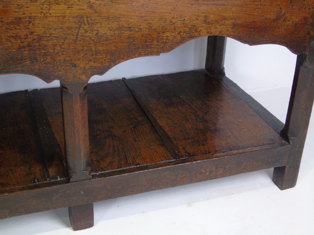 18th century Montgomeryshire Dresser View XI