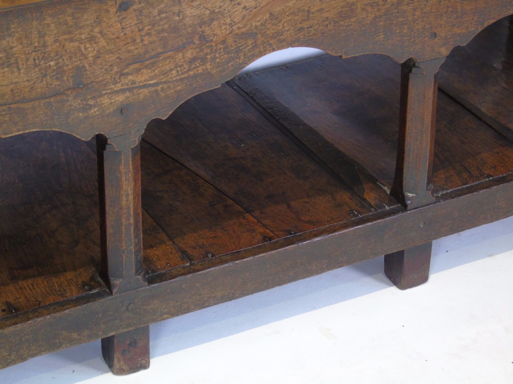 18th century Montgomeryshire Dresser View XIV
