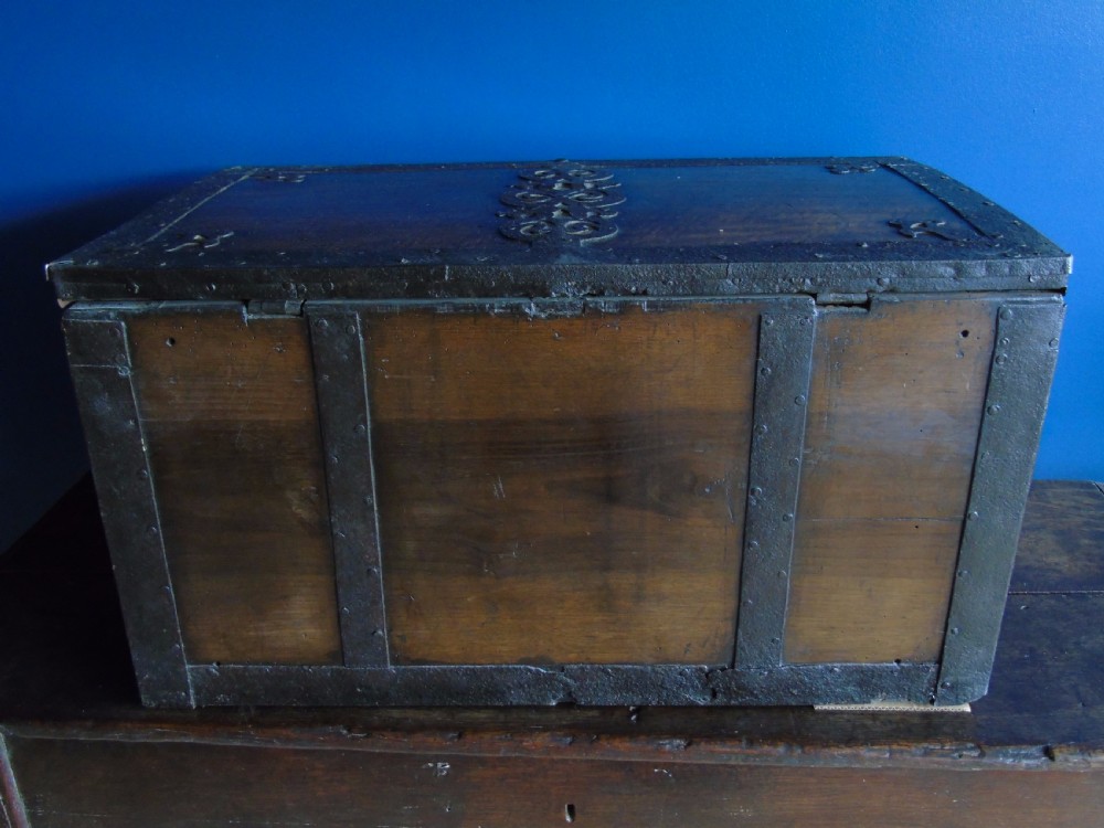 17th century iron bound walnut chest View V