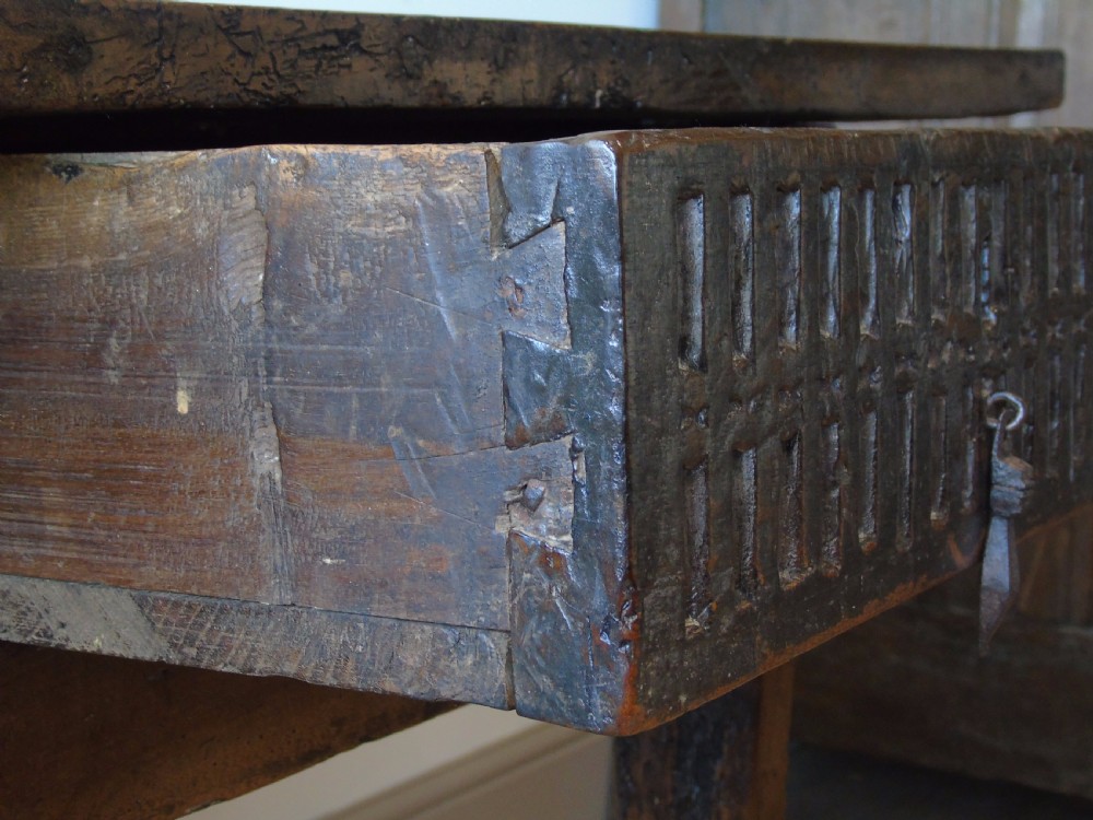 17th century Spanish walnut center table View XIV