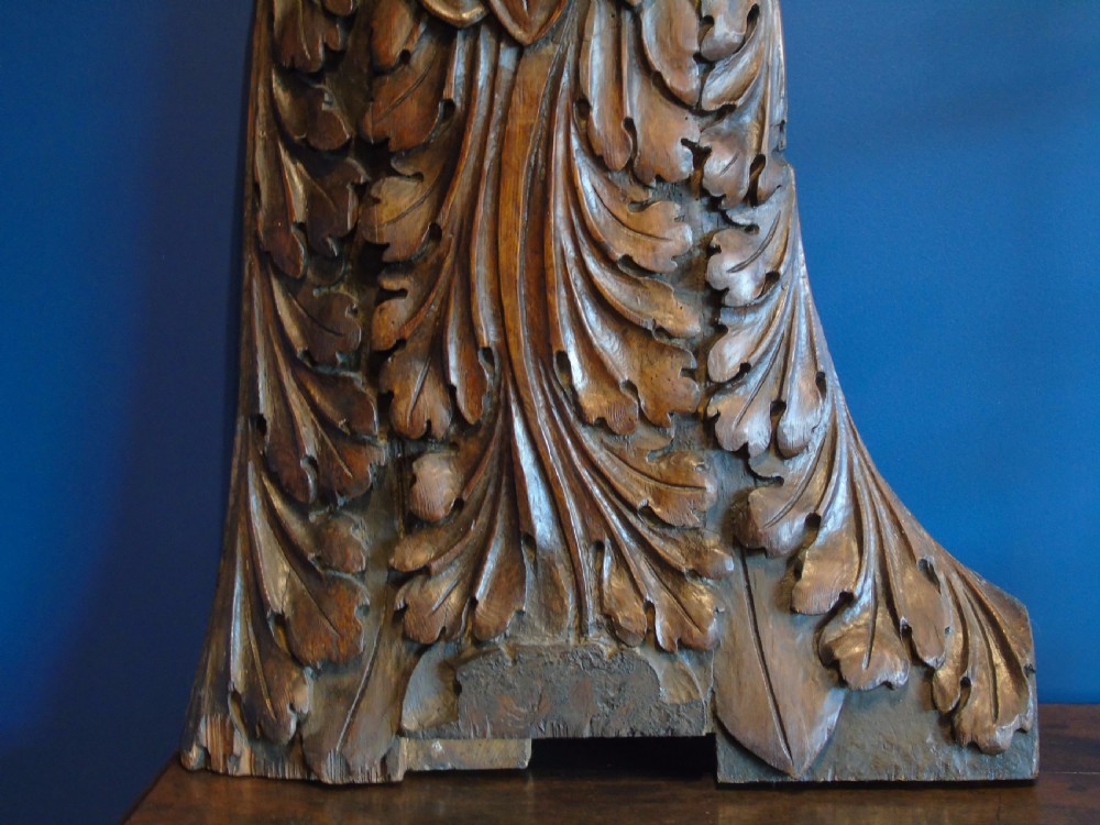 A magnificent pair of Baroque opera figures View V