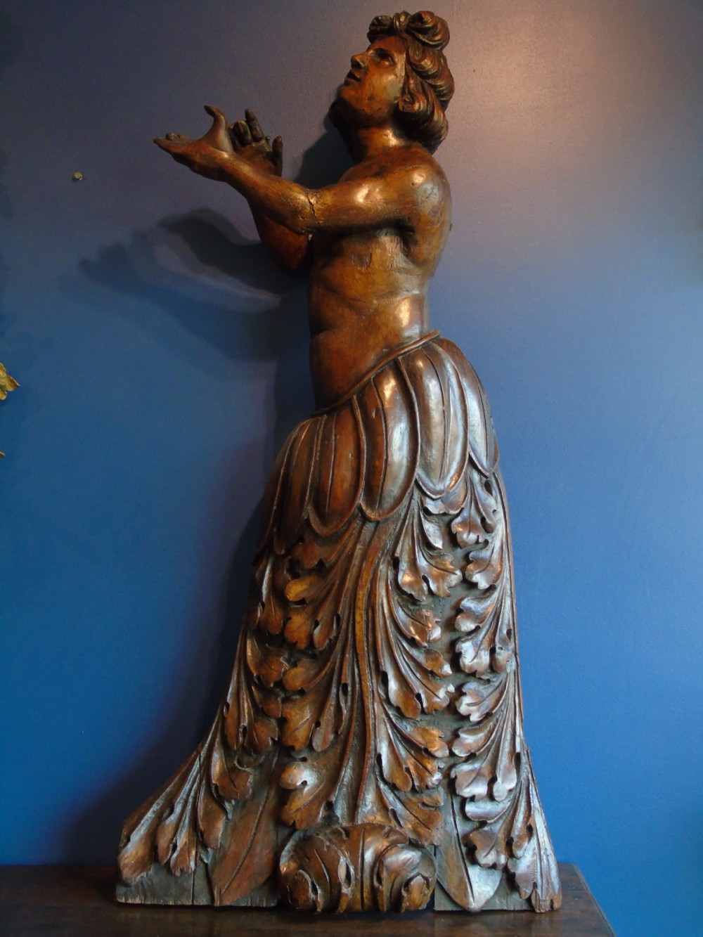 A magnificent pair of Baroque opera figures View X