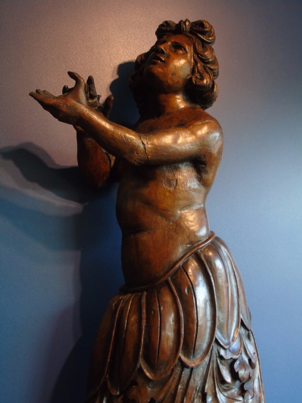 A magnificent pair of Baroque opera figures View XI