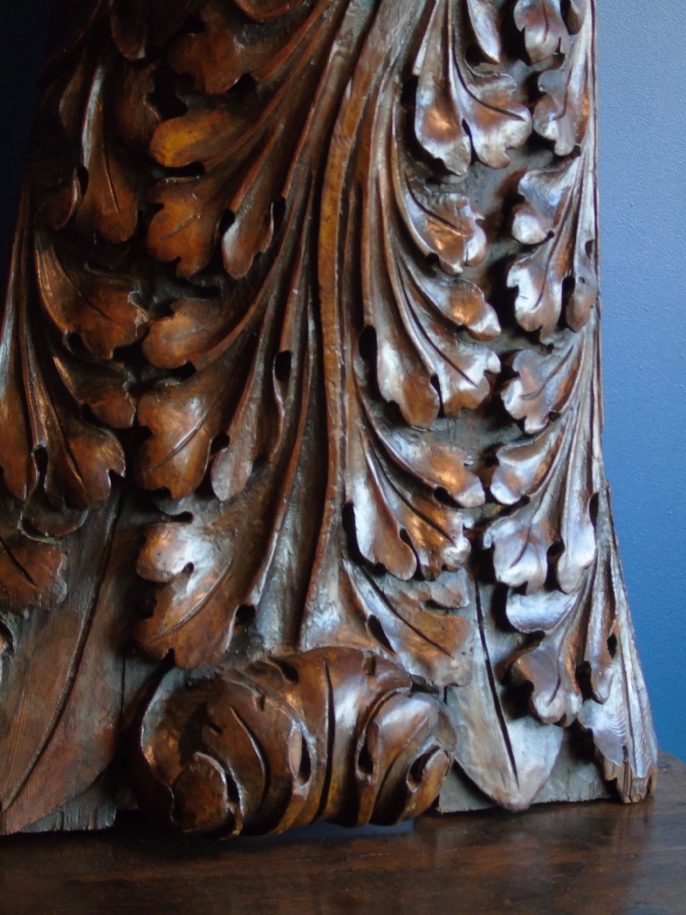 A magnificent pair of Baroque opera figures View XIII