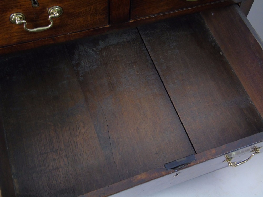 Early 18th century chest of drawers View XVII