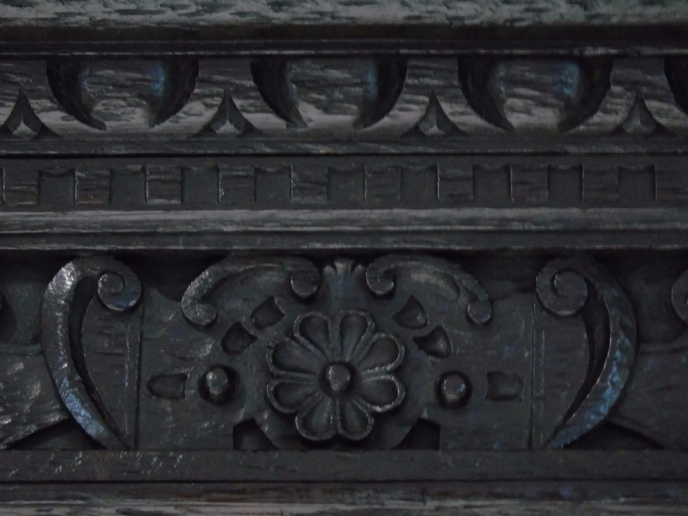 Large 19th Century Flemish cupboard View XVI