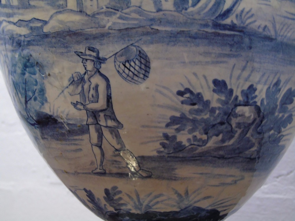 19th century Italian delft vase View VIII