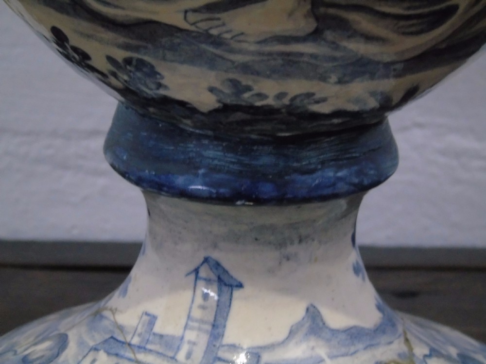 19th century Italian delft vase View XII