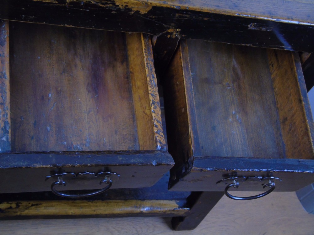19th century Chinese side table View XI
