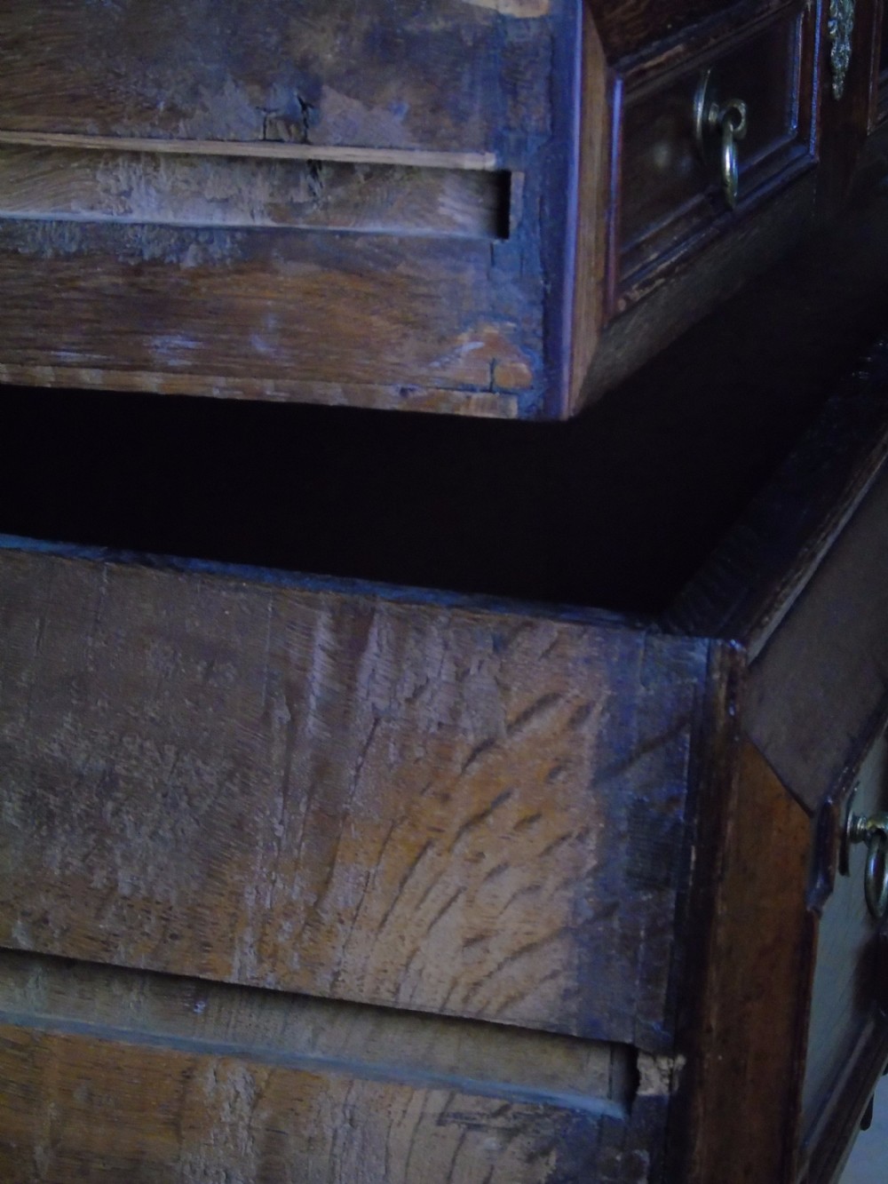 A lovely 18th century chest of drawers View X