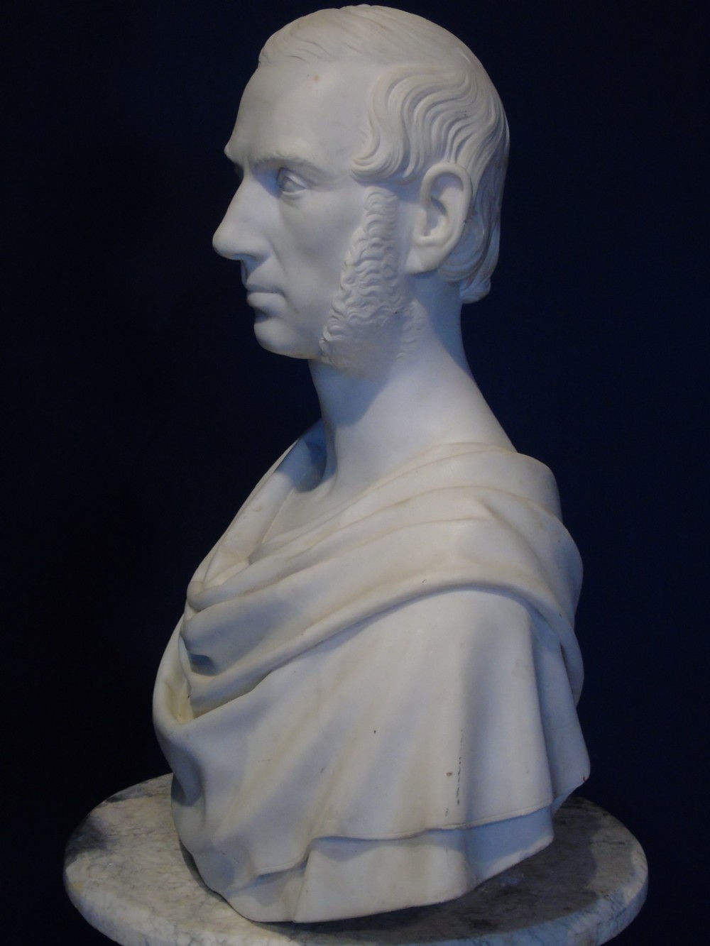 A fine 19th C marble bust of a gentleman View IX