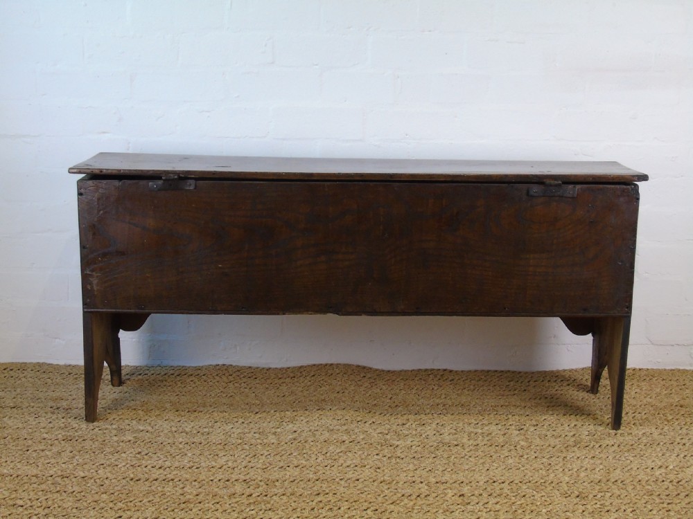 17th Century and later Elm Coffer View VI