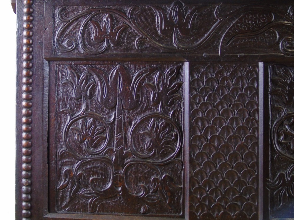A lovely 17th century mule chest View V