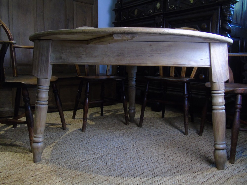 A fine and large 19th Century cricket table View IV