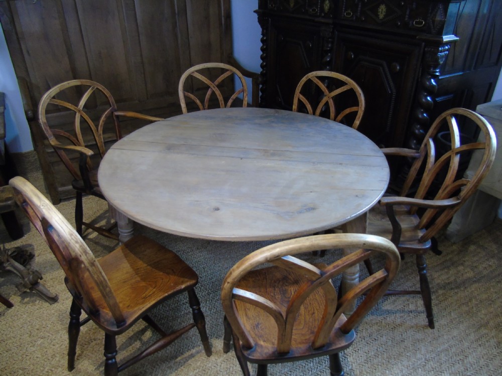 A fine and large 19th Century cricket table View V