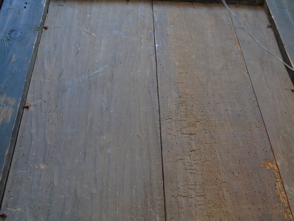 A fine late 17th-early 18th Century ripple molded mirror View XII