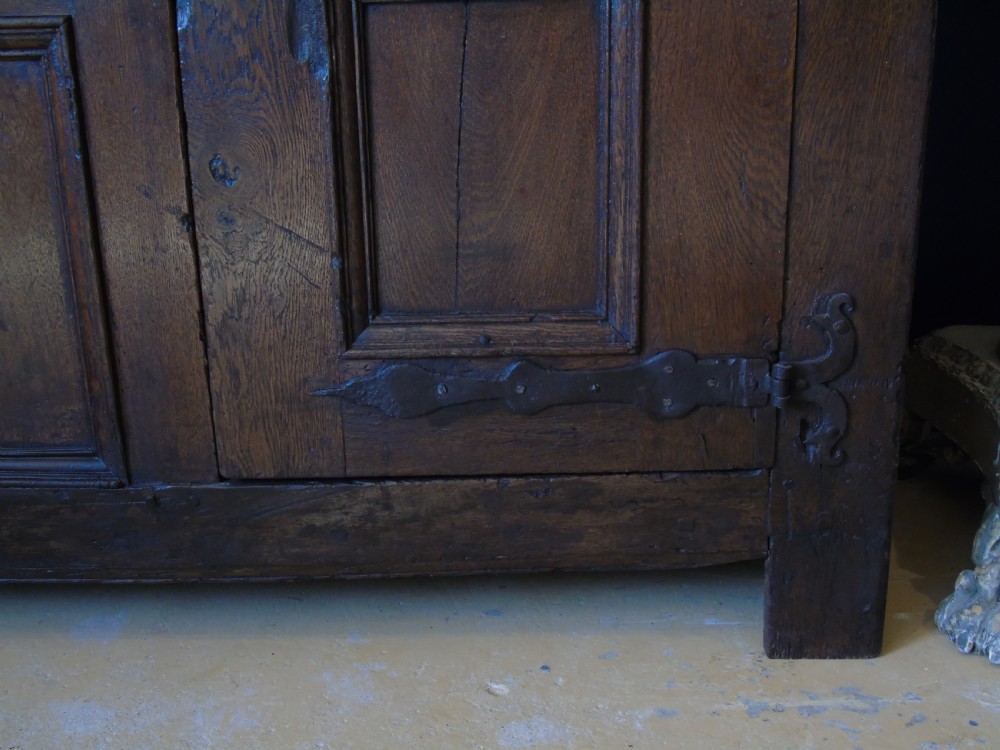 A fabulous late 16th Century Flemish cupboard View VI
