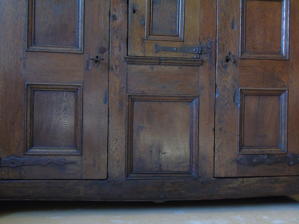A fabulous late 16th Century Flemish cupboard View VIII