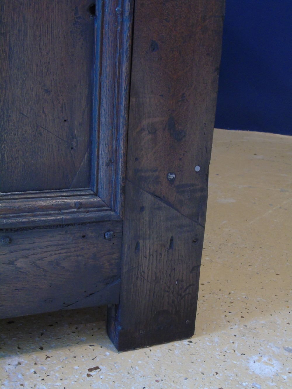 A fabulous late 16th Century Flemish cupboard View XVIII