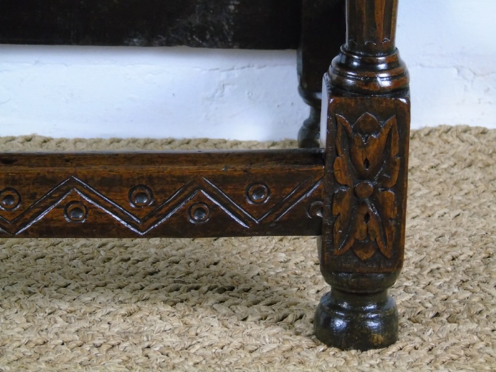 A fabulous 17th century oak side table View III