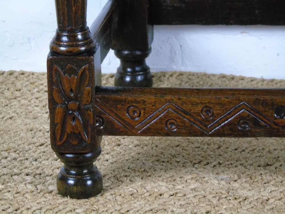 A fabulous 17th century oak side table View IV