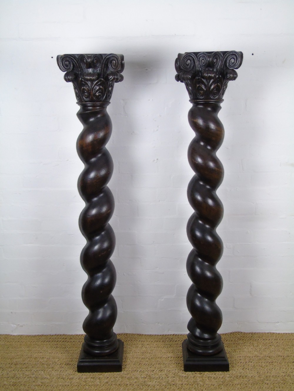 A pair of 19th century Corinthian columns View VII