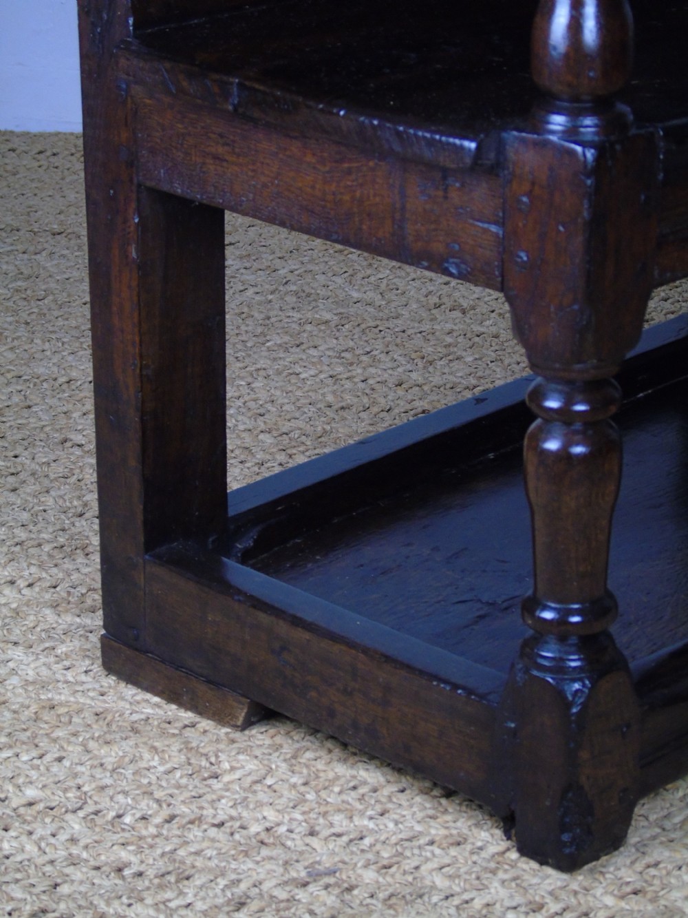 A rare and unusual early 17th Century settle.  View XXII